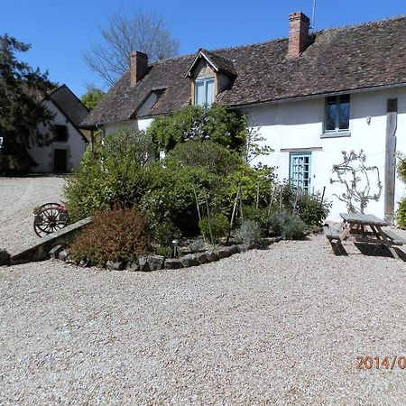 Bed and Breakfast Domaine De Varenne Saint-Amand-en-Puisaye Экстерьер фото