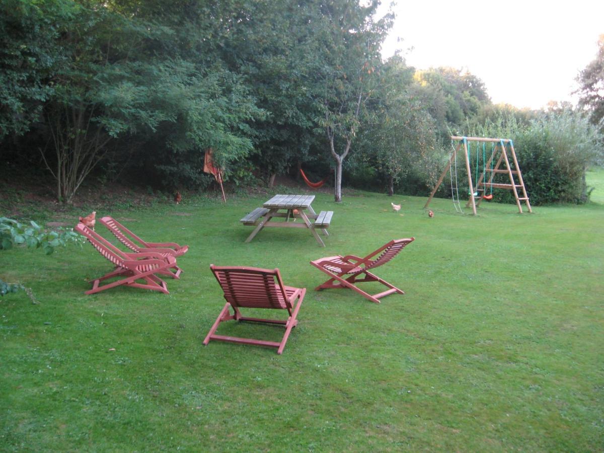 Bed and Breakfast Domaine De Varenne Saint-Amand-en-Puisaye Экстерьер фото